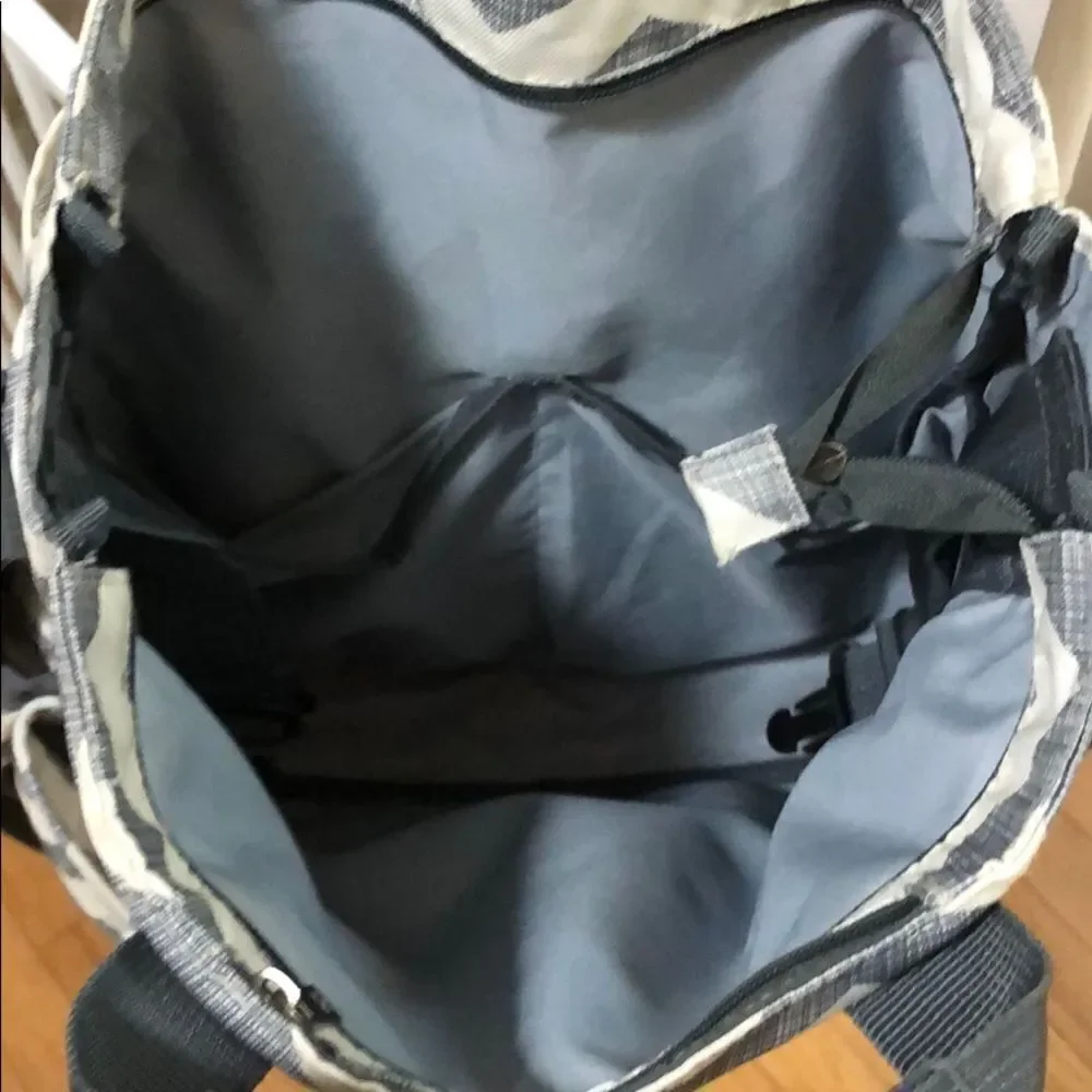 🎉 HP 🎉 Skip hop diaper bag 🍼